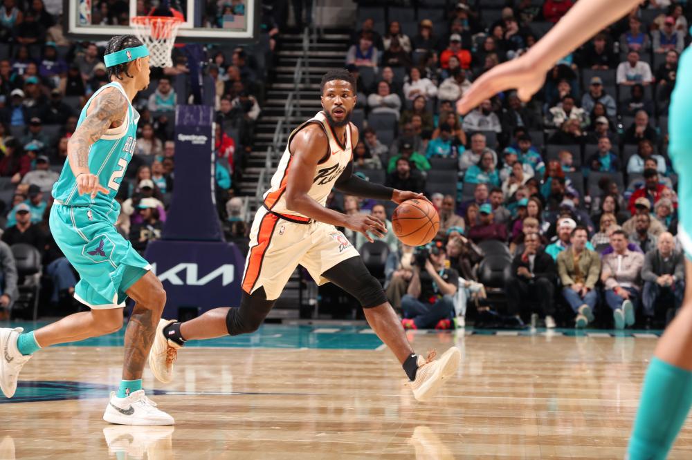 我们不仅看 我们不仅看