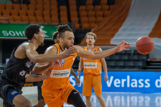 快速反击中 快速反击中